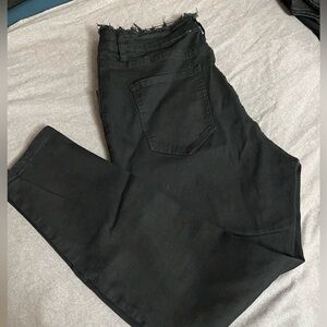 Shein black ripped jeans 1XL